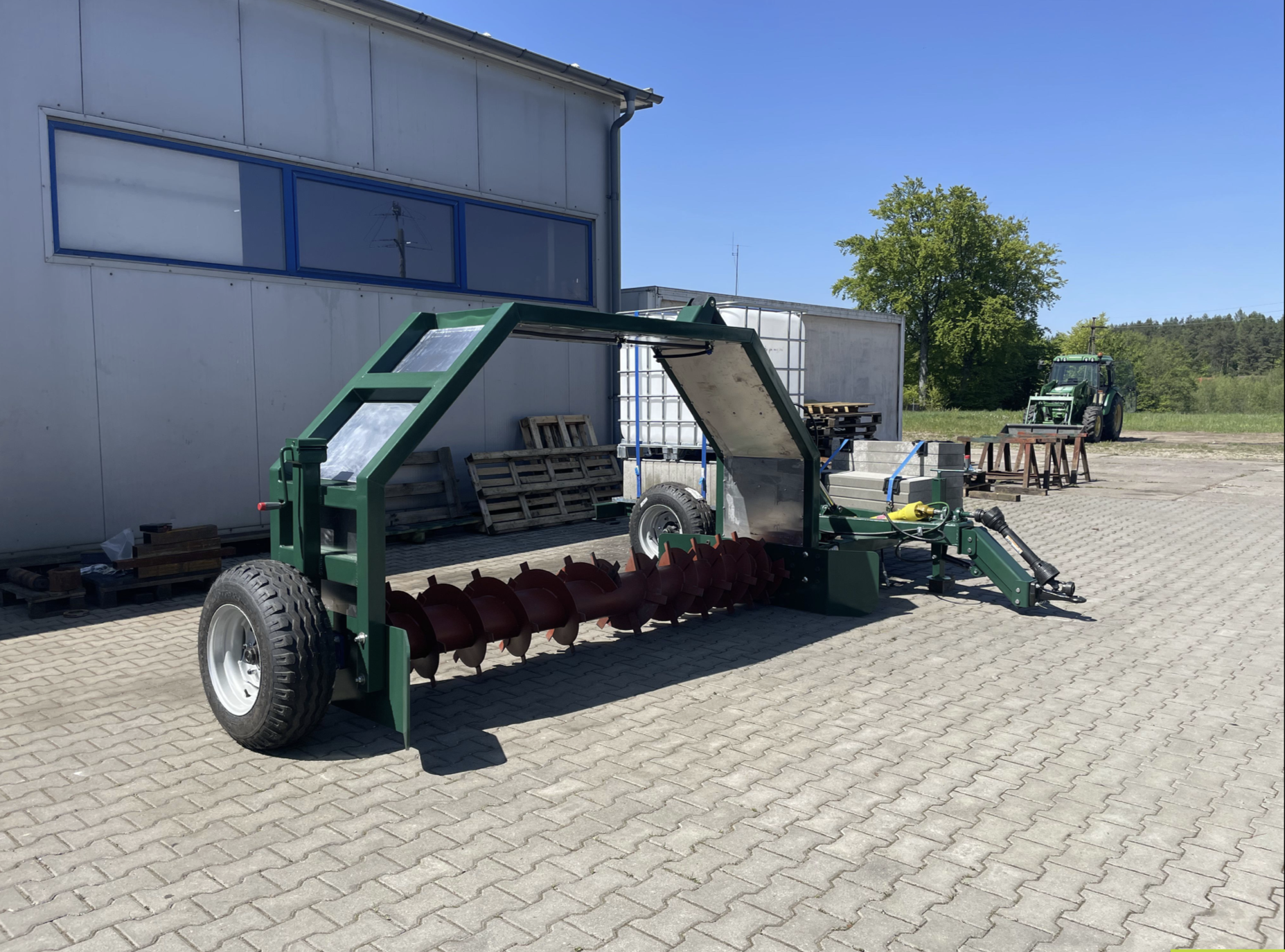 Maszyna BioFarmLab do pracy z kompostem